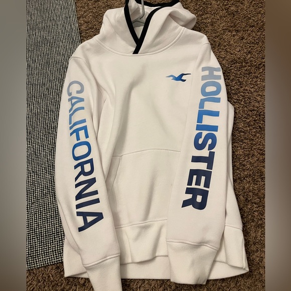 Hollister hoodie - Picture 2 of 2
